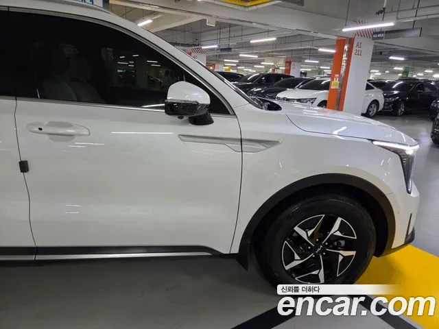 Kia Sorento 2023 thumb 5