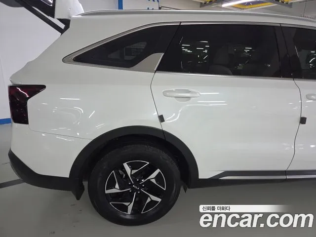 Kia Sorento 2023 thumb 6