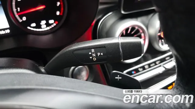 Mercedes-Benz GLC 2019 thumb 9