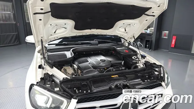 Mercedes-Benz GLE 2019 thumb 6