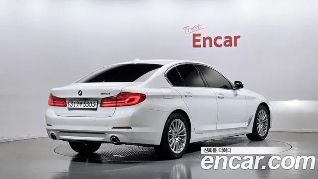 BMW 5 серии 2019 thumb 2