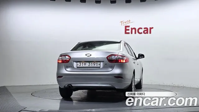Renault Fluence 2012 thumb 4