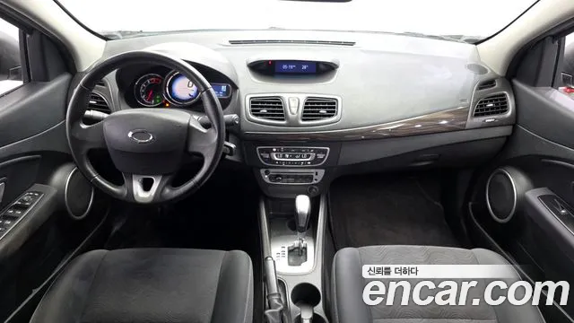 Renault Fluence 2012 thumb 7