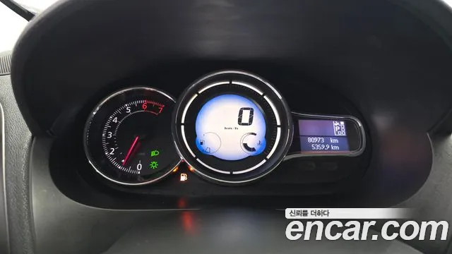Renault Fluence 2012 thumb 8