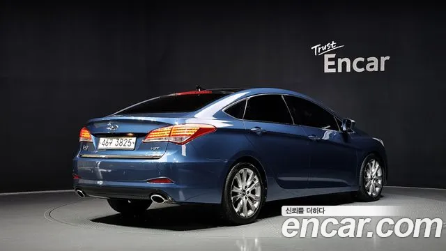 Hyundai i40 2012 thumb 2