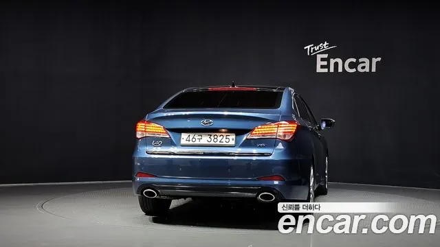 Hyundai i40 2012 thumb 4