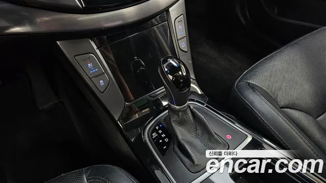 Hyundai i40 2012 thumb 9