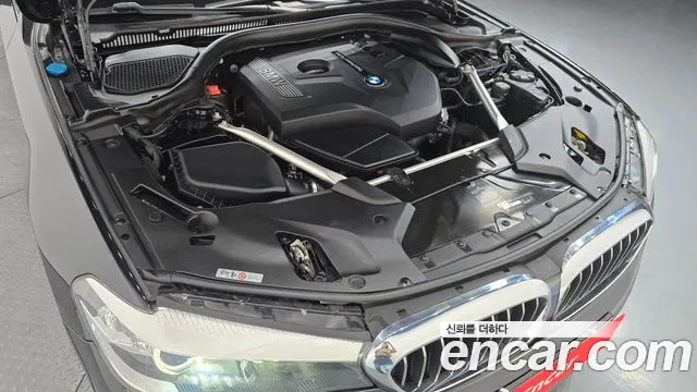 BMW 5 серии 2019 thumb 6