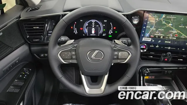 Lexus NX 2026 thumb 11