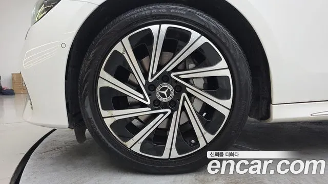 Mercedes-Benz E-Класс 2024 thumb 5