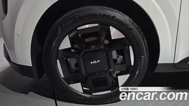 Kia Carnival 2025 thumb 5