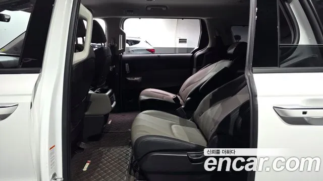 Kia Carnival 2025 thumb 12