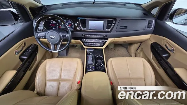 Kia Carnival 2019 thumb 7