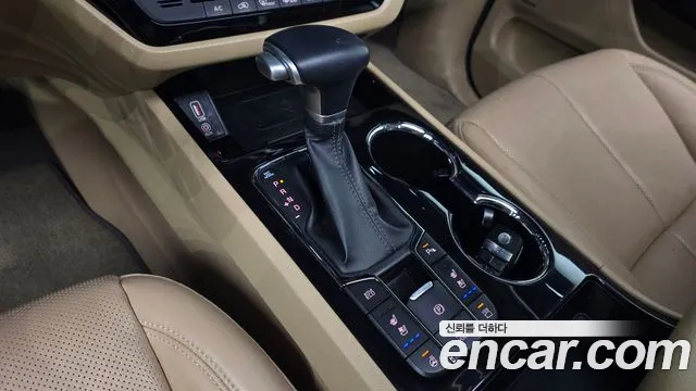 Kia Carnival 2019 thumb 9