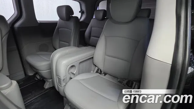 Hyundai Starex 2016 thumb 11