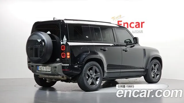 Land Rover Defender 2021 thumb 2