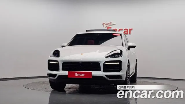 Porsche Cayenne 2021 thumb 2