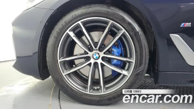 BMW 5 серии 2022 thumb 5