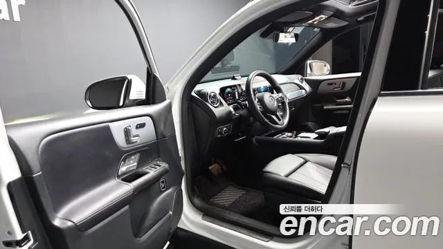 Mercedes-Benz GLB 2021 thumb 9