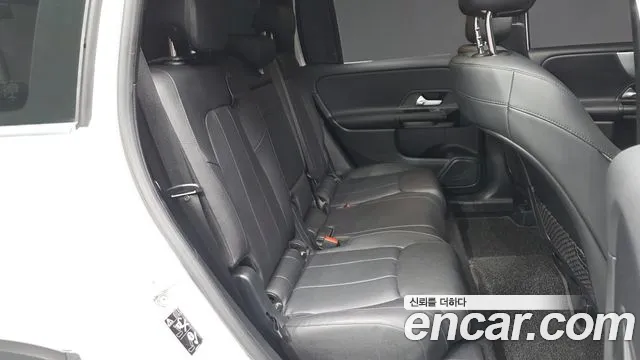 Mercedes-Benz GLB 2021 thumb 11