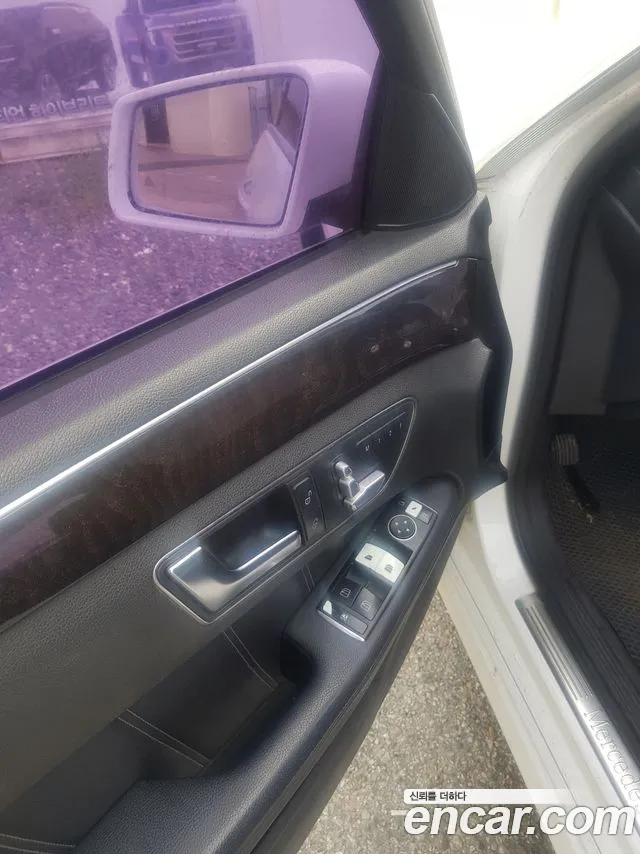 Mercedes-Benz E-Класс 2015 thumb 10