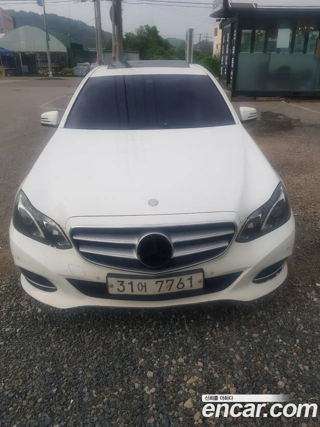 Mercedes-Benz E-Класс 2015 thumb 11