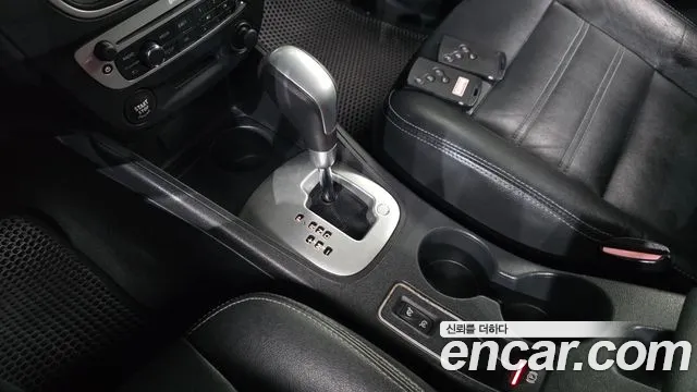Renault Fluence 2014 thumb 9