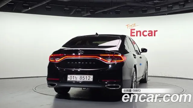 Hyundai Grandeur 2017 thumb 4