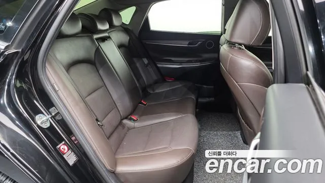 Hyundai Grandeur 2017 thumb 12