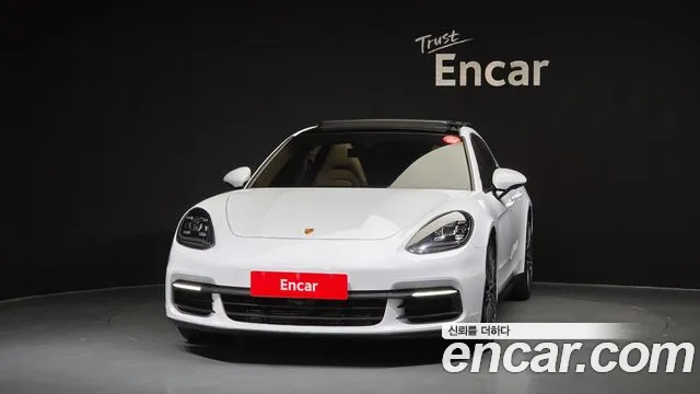 Porsche Panamera 2020 thumb 3