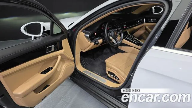 Porsche Panamera 2020 thumb 10