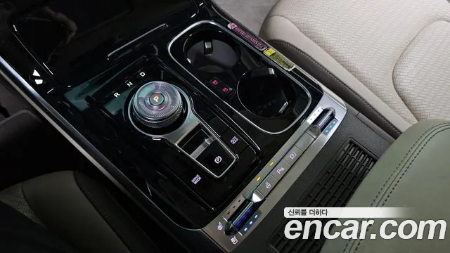 Kia Carnival 2022 thumb 9