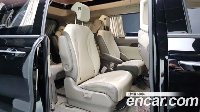 Kia Carnival 2022 thumb 11