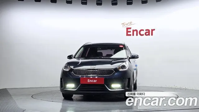 Kia Niro 2017 thumb 3