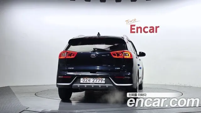 Kia Niro 2017 thumb 4