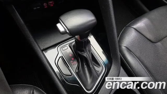 Kia Niro 2017 thumb 9