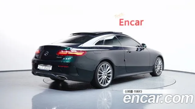 Mercedes-Benz E-Класс 2019 thumb 2