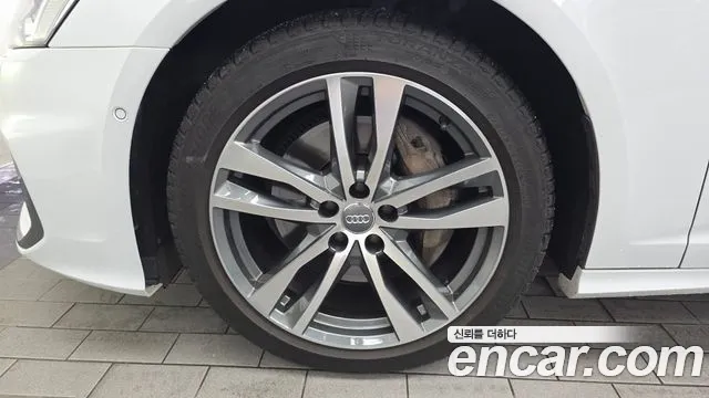 Audi A6 2020 thumb 5