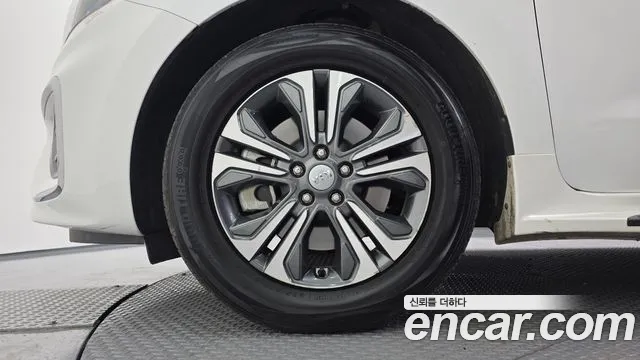Kia Carnival 2020 thumb 5