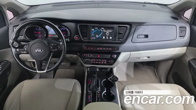 Kia Carnival 2020 thumb 7