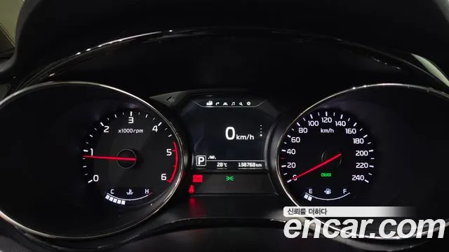 Kia Carnival 2016 thumb 7