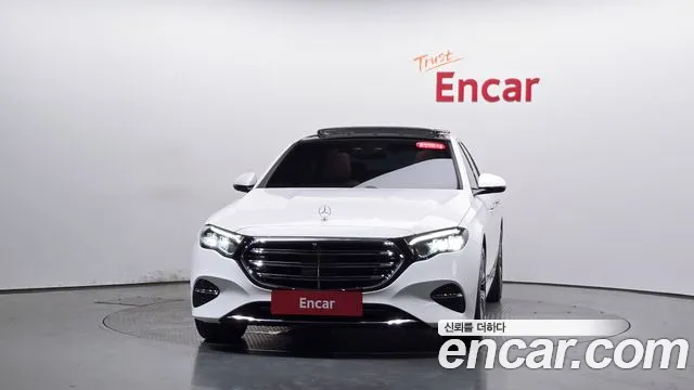 Mercedes-Benz E-Класс 2024 thumb 2