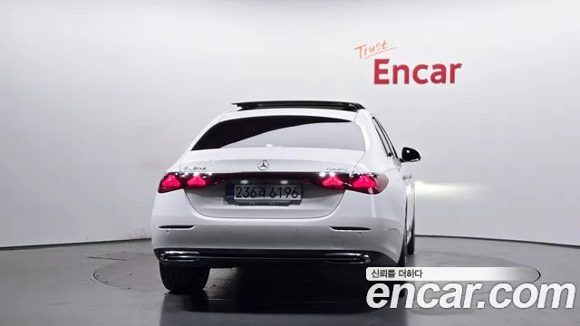 Mercedes-Benz E-Класс 2024 thumb 3