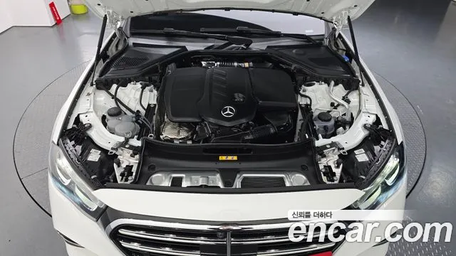 Mercedes-Benz E-Класс 2024 thumb 5