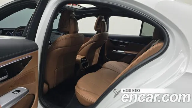 Mercedes-Benz E-Класс 2024 thumb 10