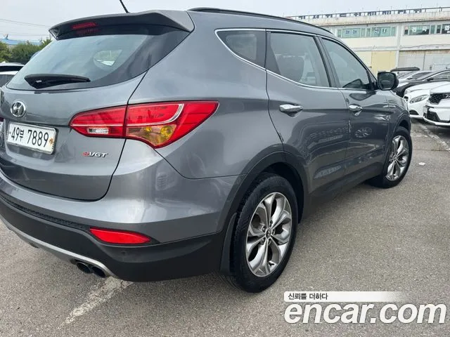 Hyundai Santa Fe 2013 thumb 4