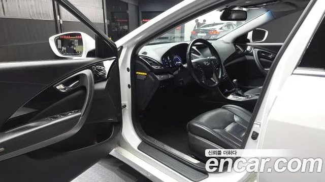 Hyundai Grandeur 2013 thumb 10
