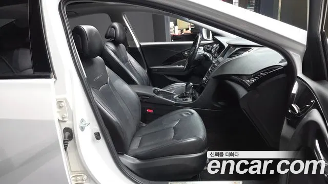 Hyundai Grandeur 2013 thumb 11