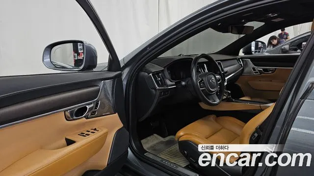 Volvo V90 2019 thumb 10