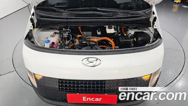 Hyundai Staria 2024 thumb 6